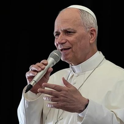 Papa Leão XIV afirma que imigrantes recebem tratamento pior que animais