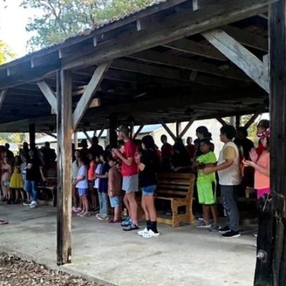 Apagão interrompe acampamentos de verão no Texas