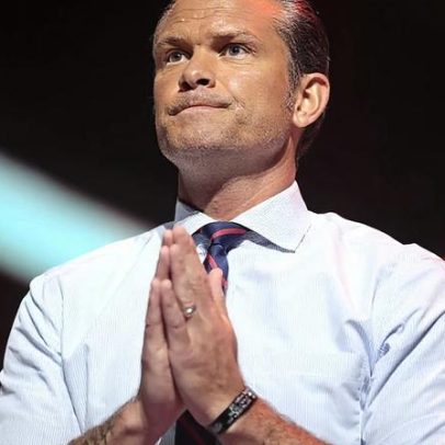 Chefe do Exército dos EUA deixa cargo a pedido de Pete Hegseth