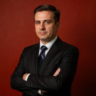 Funcionários do governo dizem estar sendo inundados pela religião