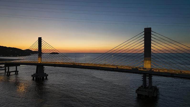 Entre expectativa e transformação, a Ponte de Guaratuba redesenha o cotidiano no Litoral. (Foto: Jonathan Campos/Governo do Paraná)