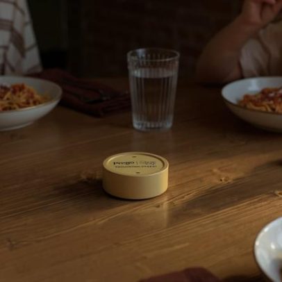 Prego usa dispositivo para gravar conversas durante jantar
