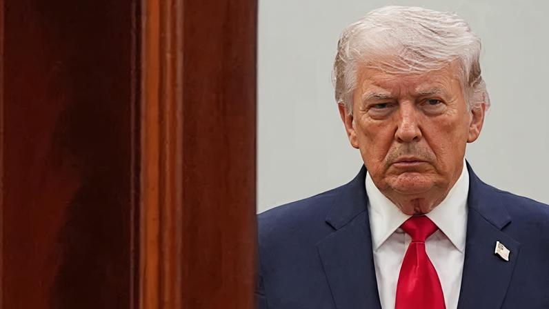 Presidente dos EUA, Donald Trump, na Casa Branca em 1º de abril de 2026