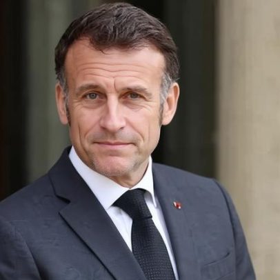 Macron afirma inviável abrir Estreito de Ormuz à força