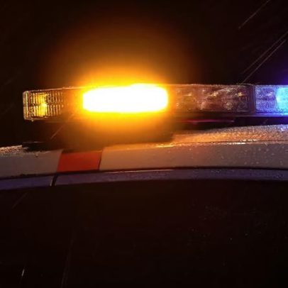 Oito crianças morrem em ataques a tiros em casas nos EUA