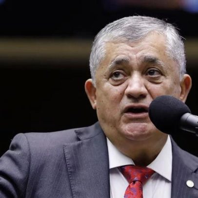 Governo avalia medidas para gasolina e possível aumento de endividamento