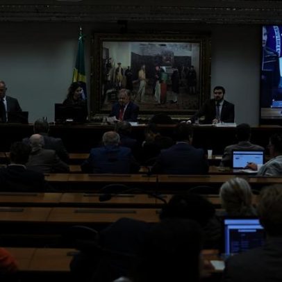 Comissão da Câmara aprova nomes de candidatos à vaga no TCU