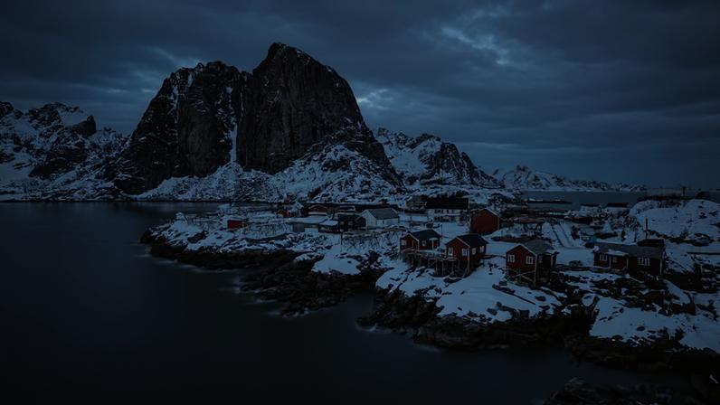 Como é viver em um dos lugares mais extremos do mundo? Um estudo publicado no ResearchGate lança luz sobre a rotina na Groenlândia, revelando os desafios e peculiaridades do dia a dia por lá.