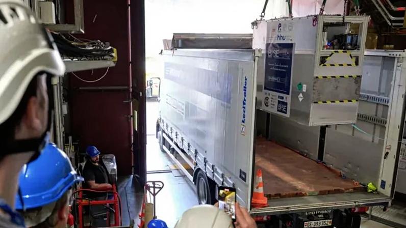 Antimatéria resiste a viagem de caminhão em teste inédito