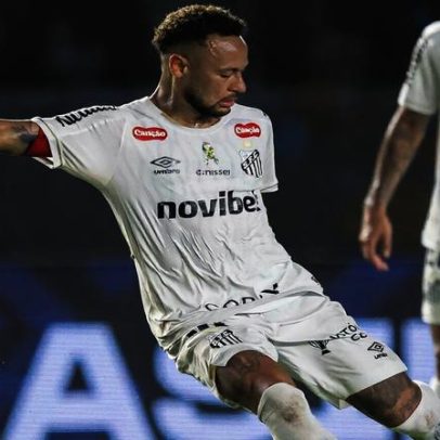 Leitura labial revela diálogo completo entre Neymar e torcedor do Santos