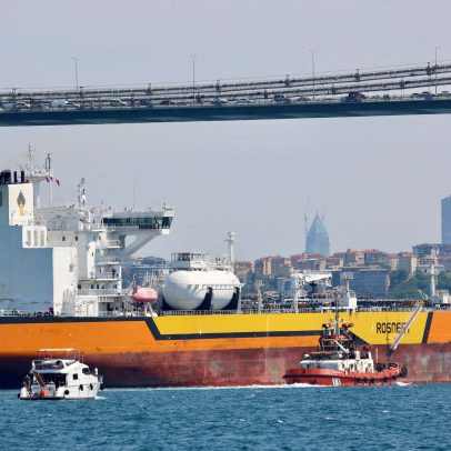 Conflito no Irã aumenta receita petrolífera da Rússia para 45 bilhões de reais em abril