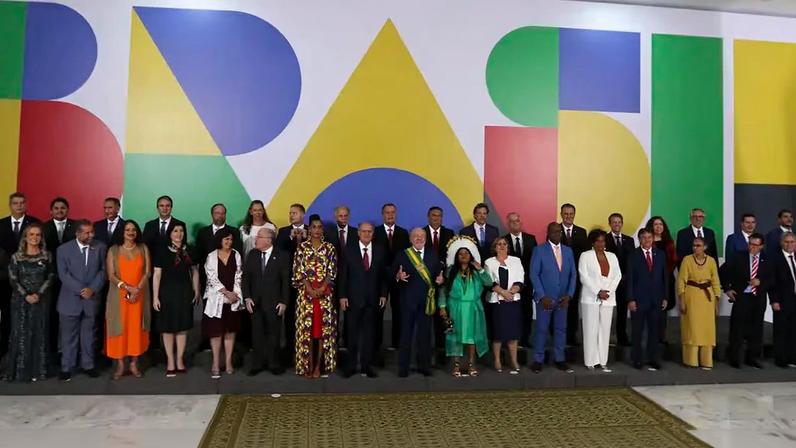 Ministros que irão se candidatar devem deixar seus cargos no governo