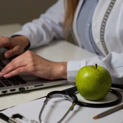 Novo código de ética proíbe nutricionistas de usar IA para simular resultados