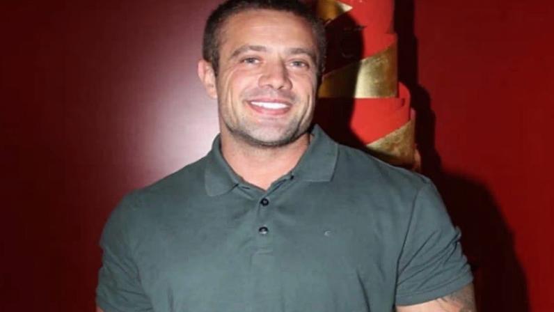 Rafael Cardoso encerra união com Carol Ferraz