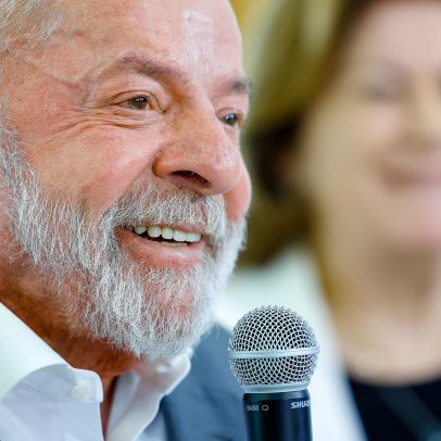 Lula premia projetos e lança novo plano de leitura