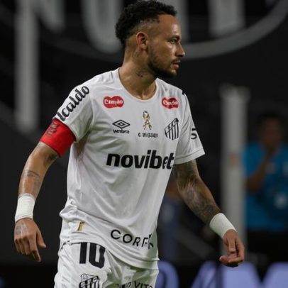 Briga de Neymar com torcedor ganha repercussão na imprensa internacional