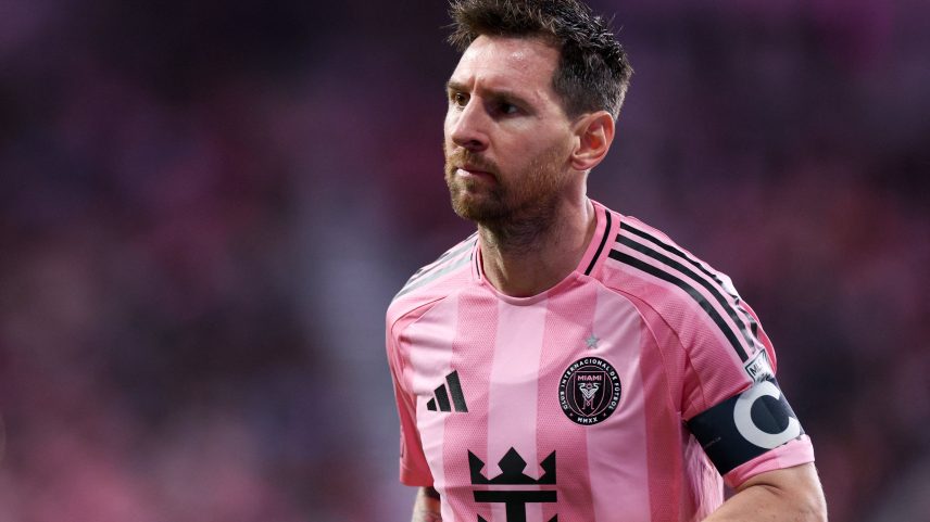 Messi compra clube da terceira divisão espanhola