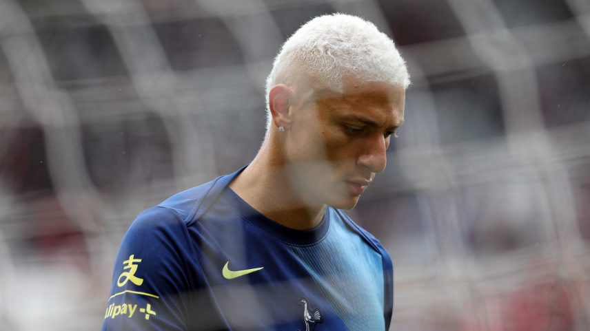 Richarlison enfrentou dificuldades após a Copa do Mundo