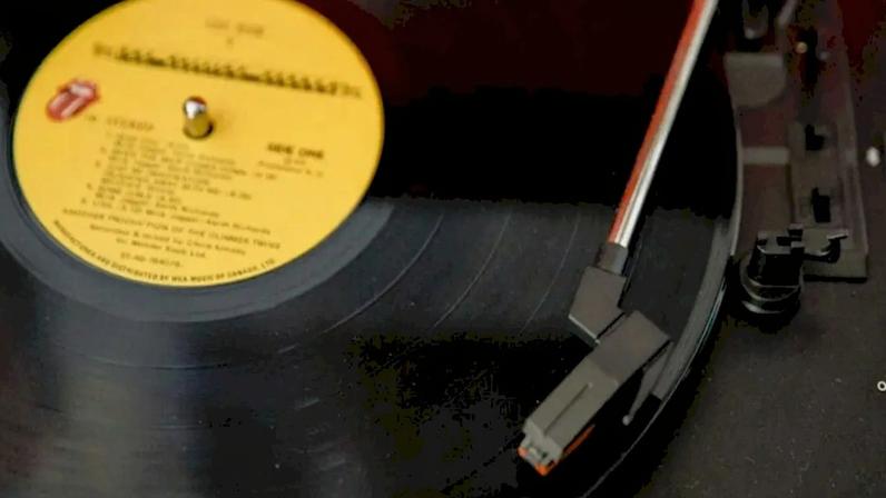 Agora o streaming determina o destino do disco de vinil