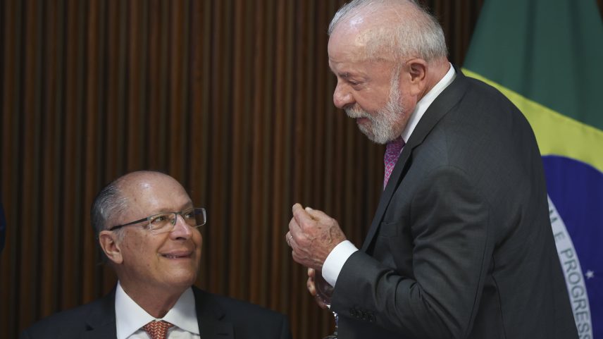 Alckmin não foi avisado de anúncio de nome dele como vice em reunião ministerial