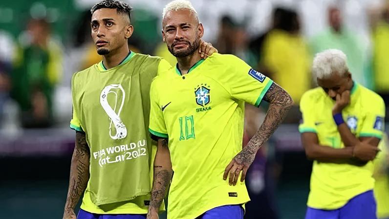 Convocações polêmicas e jogadores que mal saíram do banco: por que não levar Neymar à Copa?