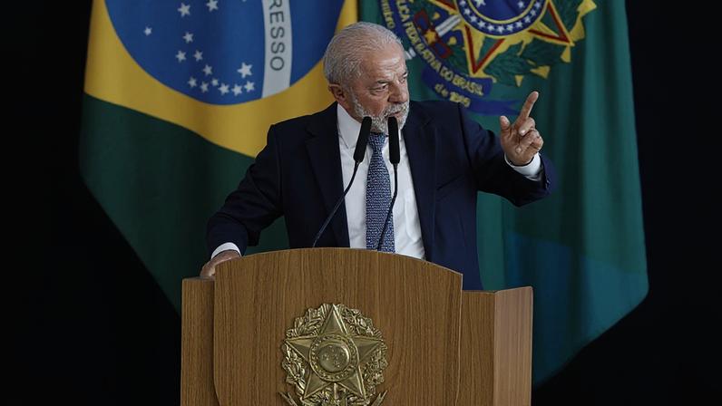 O governo está em “uma luta imensa para melhorar as condições de vida das mulheres brasileiras”, diz Lula