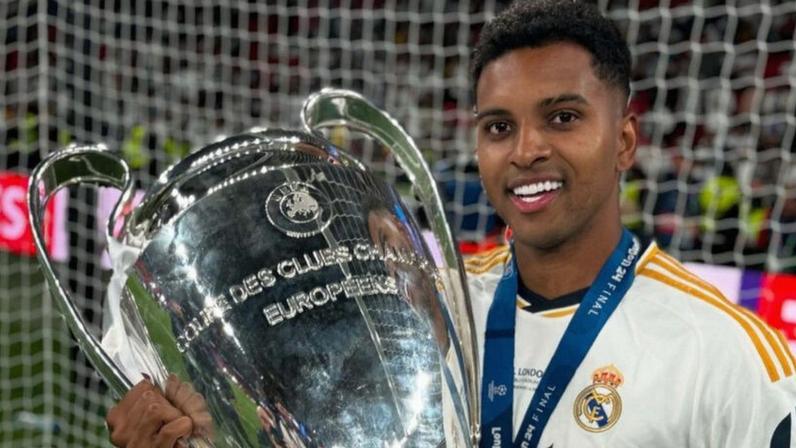 Real Madrid é o atual campeão da Champions League; na imagem, o jogador brasileiro Rodrygo, campeão da Champions League com o Real Madrid
