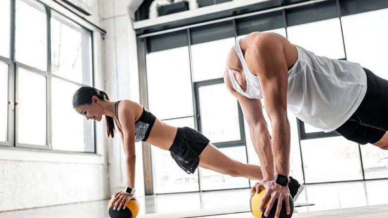 Entenda o dress code: regras de vestimenta em diferentes ambientes