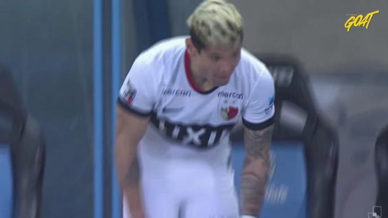 Kashima Antlers vence Kawasaki Frontale por 2 a 0