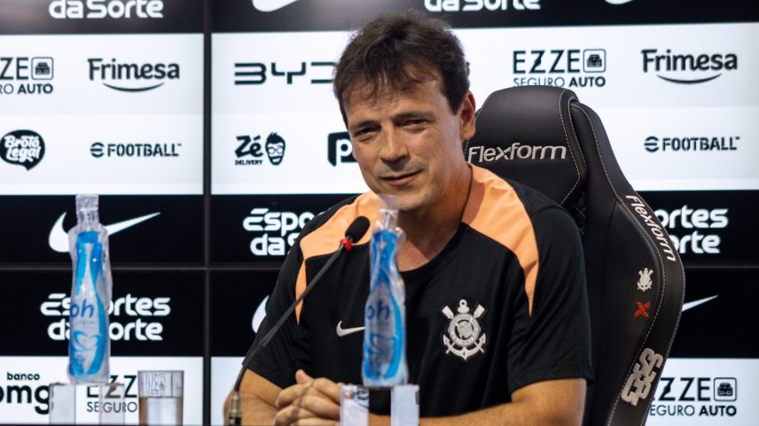 Diniz se realiza no Corinthians e torce pela permanência de Memphis