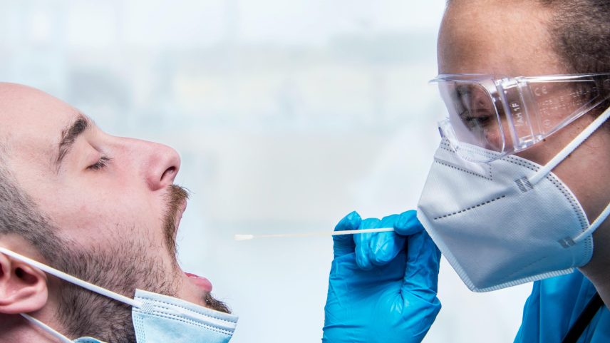 A coleta de saliva é mais fácil e menos desconfortável que a de sangue