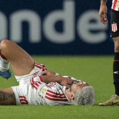 Arrascaeta é levado ao hospital em La Plata e Flamengo preocupa