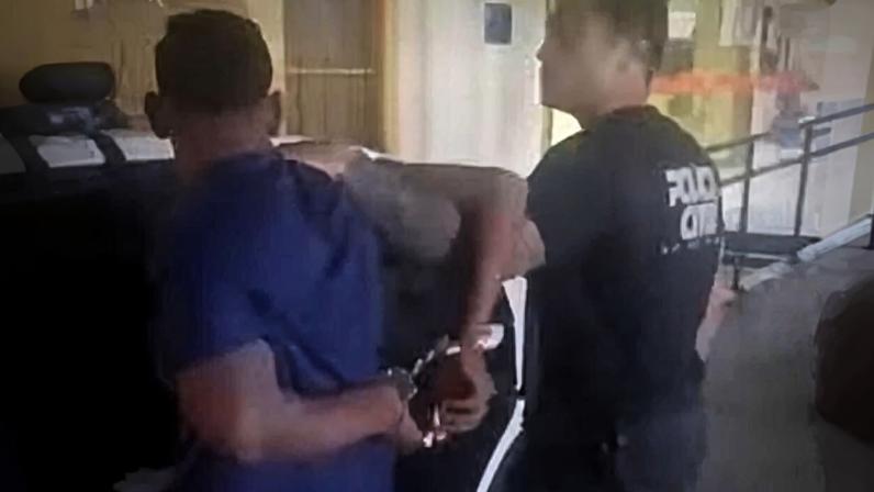 Homem retornou à clínica e foi detido por agentes da 52ª DP