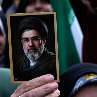Líder iraniano afirma que Teerã protegerá capacidades nucleares e de mísseis