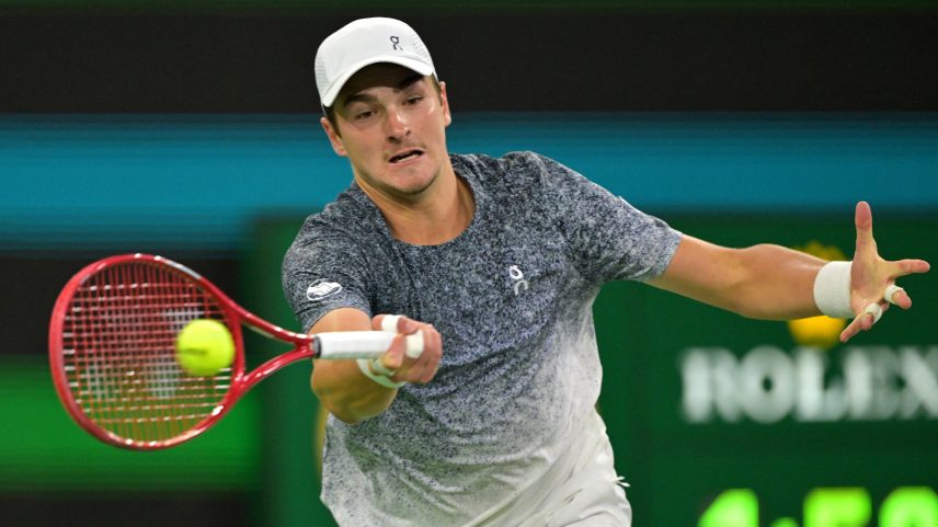 João Fonseca vence Berrettini e avança às quartas no Monte Carlo