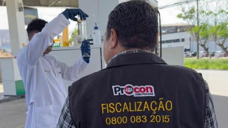 Imagem do posto de gasolina interditado
