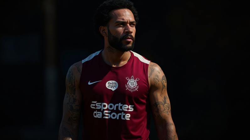 Memphis Depay avança na recuperação e fica perto de retornar ao Corinthians