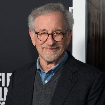 Steven Spielberg deixa a Califórnia após avanço de imposto de 5% sobre bilionários
