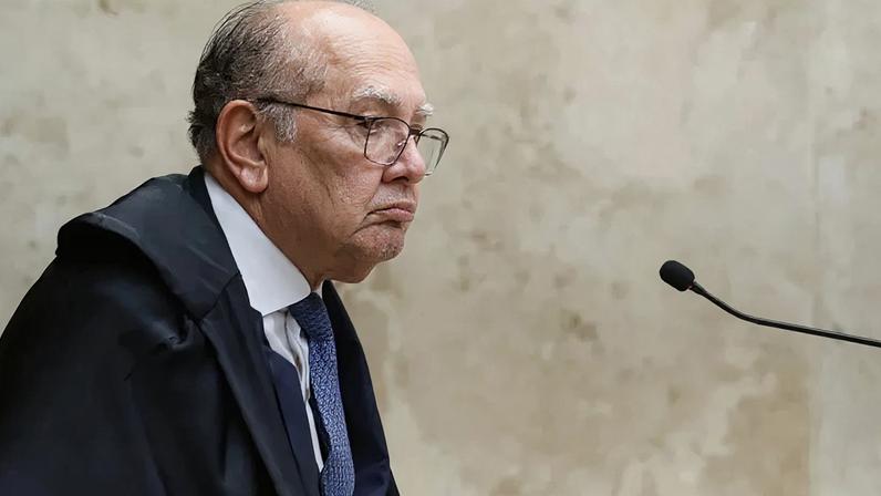 Decano do STF, Gilmar Mendes, poderá representar a PGR por abuso de poder