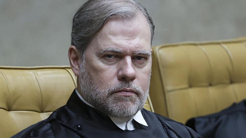 Em nota publicada em 12 de fevereiro, o gabinete de Dias Toffoli declarou que ele nunca recebeu quaisquer valores de Vorcaro ou Zettel