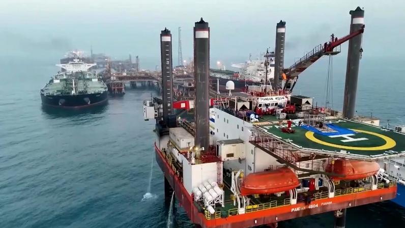Estreito de Ormuz pode passar a cobrar taxas das embarcações de petróleo
