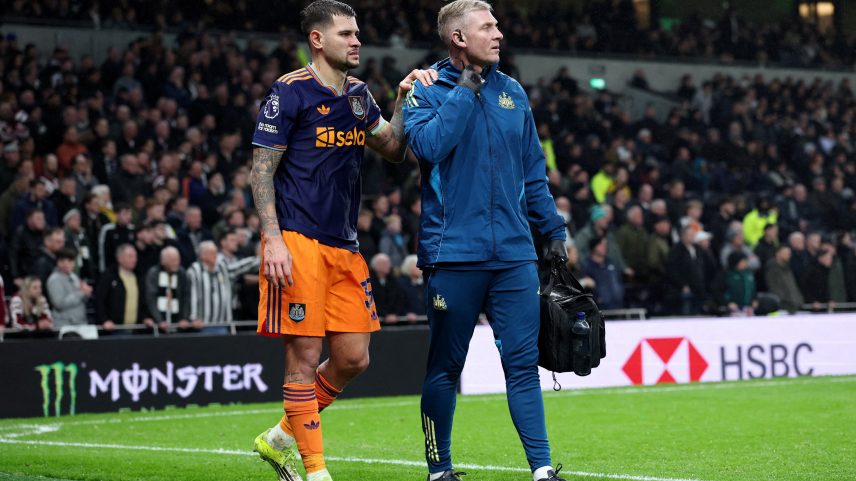 Bruno Guimarães está recuperado de lesão e volta pelo Newcastle