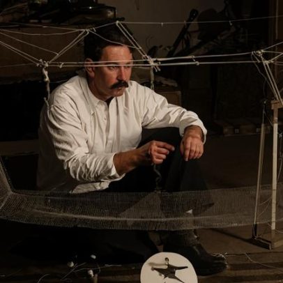 Retrospectiva de Alexander Calder em Paris destaca sua inventividade