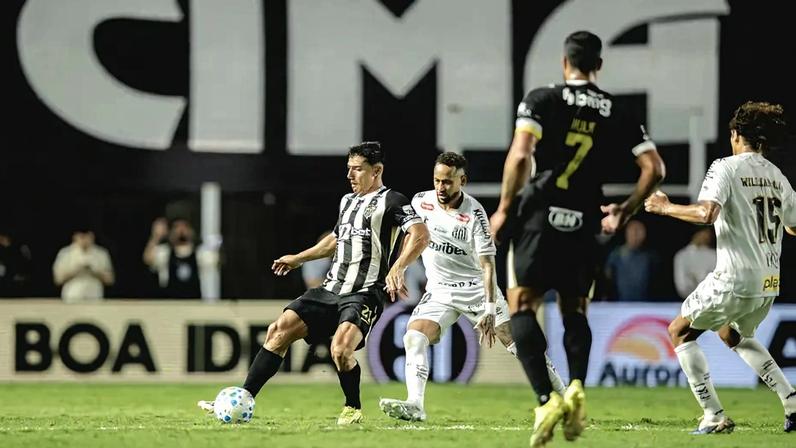 Santos x Atlético (Foto: Pedro Souza / Atlético)