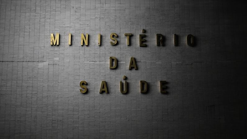 Ministério da Saúde afirmou, em nota ao Poder360, que não permite procedimentos transexualizadores em menores de 18 anos