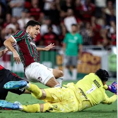 Savarino aponta dificuldades do Fluminense após derrota no Fla-Flu