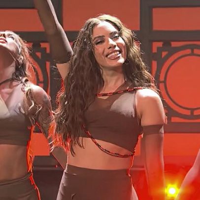 Anitta se apresenta no SNL com Choka Choka e gera várias queixas