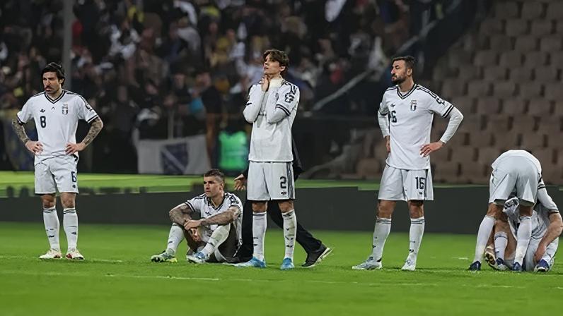 Itália cai para Bósnia e fica fora da Copa
