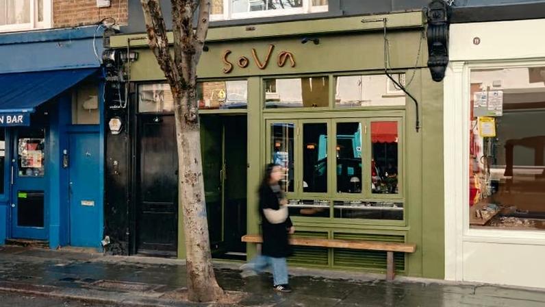 Notting Hill wine bar