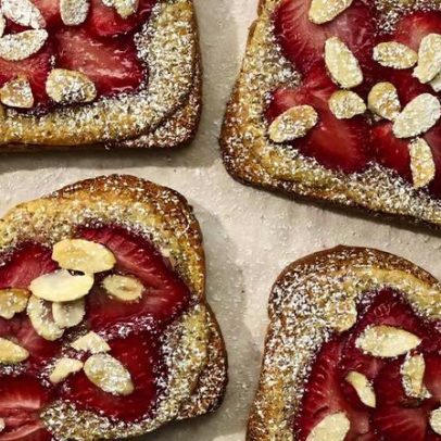 Receita de Bostock de Morango e Amêndoas